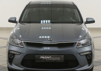 Подержанный автомобиль Kia Rio Sedan 2019 года (6 фото)