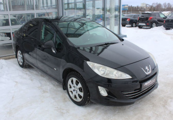 Подержанный автомобиль Peugeot 408 2014 года (1 фото)