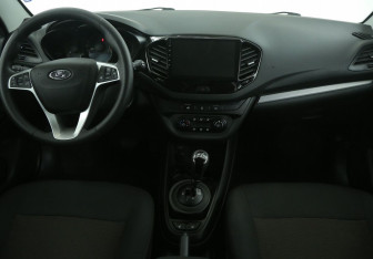 Подержанный автомобиль LADA (ВАЗ) Vesta Wagon 2017 года (12 фото)