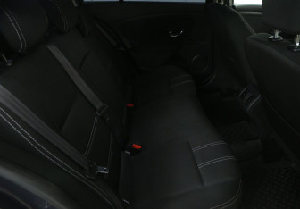 Подержанный автомобиль Renault Fluence 2013 года (11 фото)