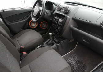Подержанный автомобиль LADA (ВАЗ) Granta Sedan 2013 года (9 фото)