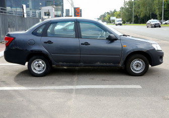 Подержанный автомобиль LADA (ВАЗ) Granta Sedan 2016 года (7 фото)