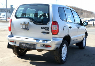 Подержанный автомобиль Chevrolet Niva 2009 года (6 фото)