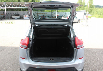 Подержанный автомобиль LADA (ВАЗ) XRAY 2020 года (16 фото)