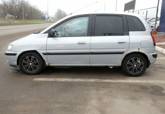 Подержанный автомобиль Hyundai Matrix 2004 года (8 фото)