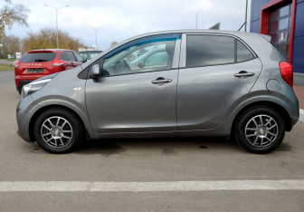 Подержанный автомобиль Kia Picanto 2021 года (8 фото)