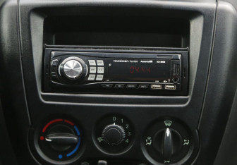 Подержанный автомобиль LADA (ВАЗ) Granta Sedan 2013 года (13 фото)