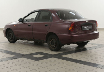 Подержанный автомобиль Chevrolet Lanos 2008 года (2 фото)