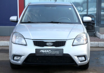 Подержанный автомобиль Kia Rio Sedan 2009 года (2 фото)