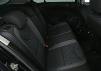 Подержанный автомобиль Peugeot 408 2013 года (11 фото)