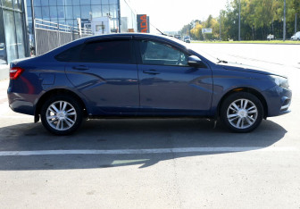 Подержанный автомобиль LADA (ВАЗ) Vesta Sedan 2016 года (7 фото)