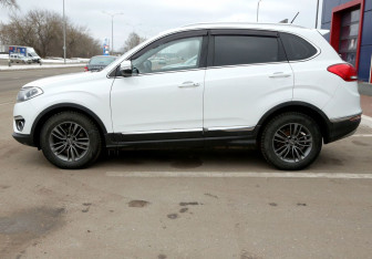 Подержанный автомобиль Chery Tiggo 5 2017 года (8 фото)