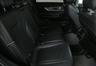 Подержанный автомобиль Chery Tiggo 8 Pro 2022 года (11 фото)