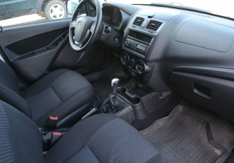 Подержанный автомобиль LADA (ВАЗ) Kalina Wagon 2014 года (9 фото)