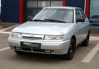 Подержанный автомобиль LADA (ВАЗ) 2112 2003 года (3 фото)