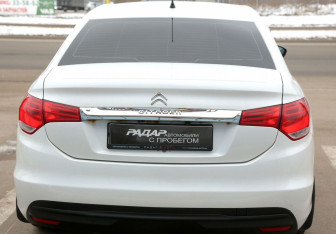 Подержанный автомобиль Citroen C4 Sedan 2013 года (5 фото)