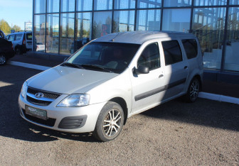 Подержанный автомобиль LADA (ВАЗ) Largus Wagon 2013 года (3 фото)