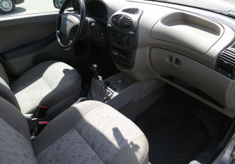 Подержанный автомобиль LADA (ВАЗ) Kalina Sedan 2010 года (9 фото)