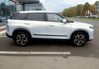 Подержанный автомобиль Jaecoo J7 2023 года (7 фото)