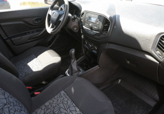 Подержанный автомобиль LADA (ВАЗ) XRAY 2018 года (9 фото)