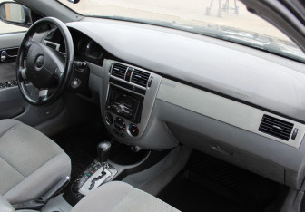 Подержанный автомобиль Chevrolet Lacetti Sedan 2008 года (10 фото)