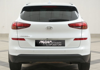 Подержанный автомобиль Hyundai Tucson 2019 года (3 фото)