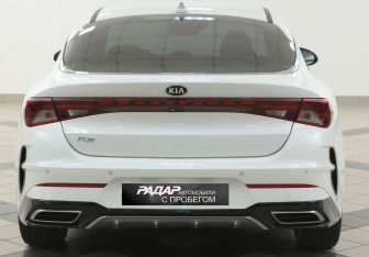 Подержанный автомобиль Kia K5 2020 года (3 фото)