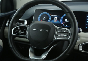 Подержанный автомобиль Jetour X50 2024 года (16 фото)