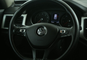 Подержанный автомобиль Volkswagen Teramont 2018 года (15 фото)