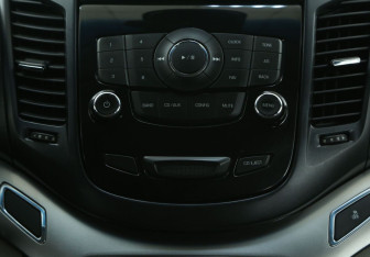 Подержанный автомобиль Chevrolet Orlando 2012 года (13 фото)