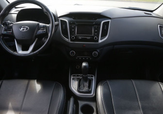 Подержанный автомобиль Hyundai Creta 2016 года (12 фото)
