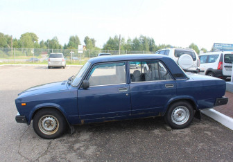 Подержанный автомобиль LADA (ВАЗ) 2107 2007 года (4 фото)