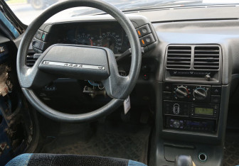 Подержанный автомобиль LADA (ВАЗ) 2111 2005 года (14 фото)