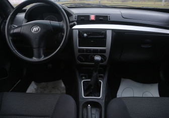 Подержанный автомобиль Lifan Breez (520) Sedan 2008 года (12 фото)