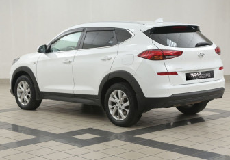 Подержанный автомобиль Hyundai Tucson 2019 года (2 фото)