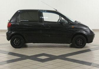 Подержанный автомобиль Daewoo Matiz 2010 года (5 фото)