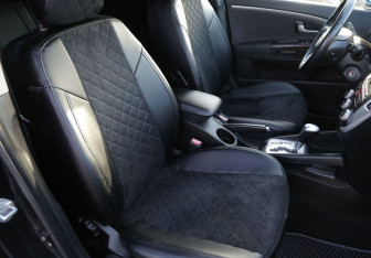 Подержанный автомобиль Kia Ceed Hatchback 2012 года (10 фото)