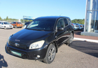 Подержанный автомобиль Toyota RAV4 2007 года (3 фото)