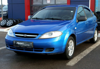 Подержанный автомобиль Chevrolet Lacetti Hatchback 2011 года (3 фото)
