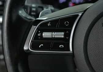 Подержанный автомобиль Kia Optima Sedan 2019 года (28 фото)